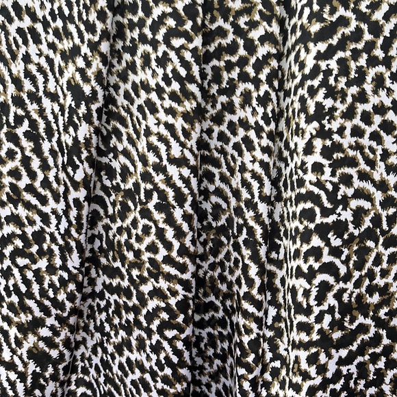 Violet & Claire Top - Picture 2 of 3